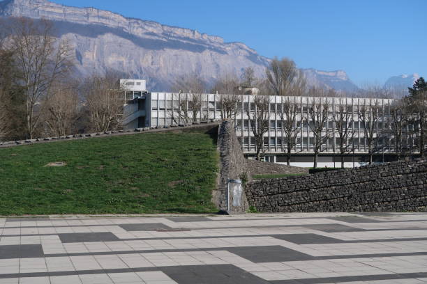 Université Grenoble Alpes